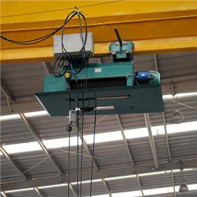 Macara rulantă metalurgică cu o singură grilă de 60 de tone cu palan electric metalurgic